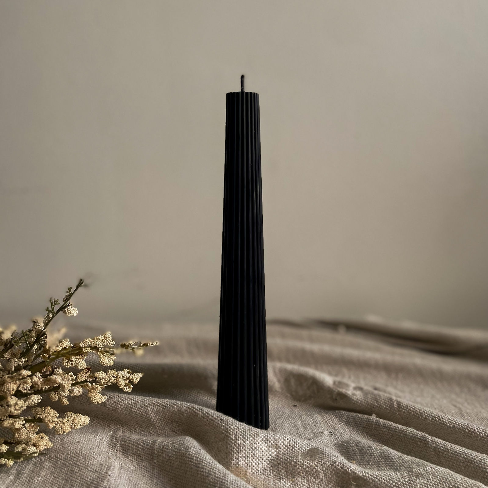 Noir Luna Pillar Candle