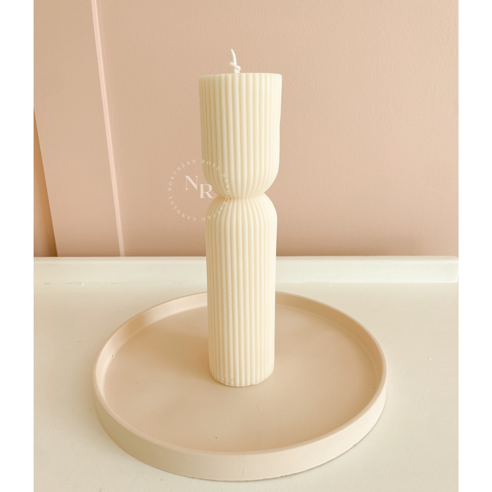 Hourglass Pillar - Large