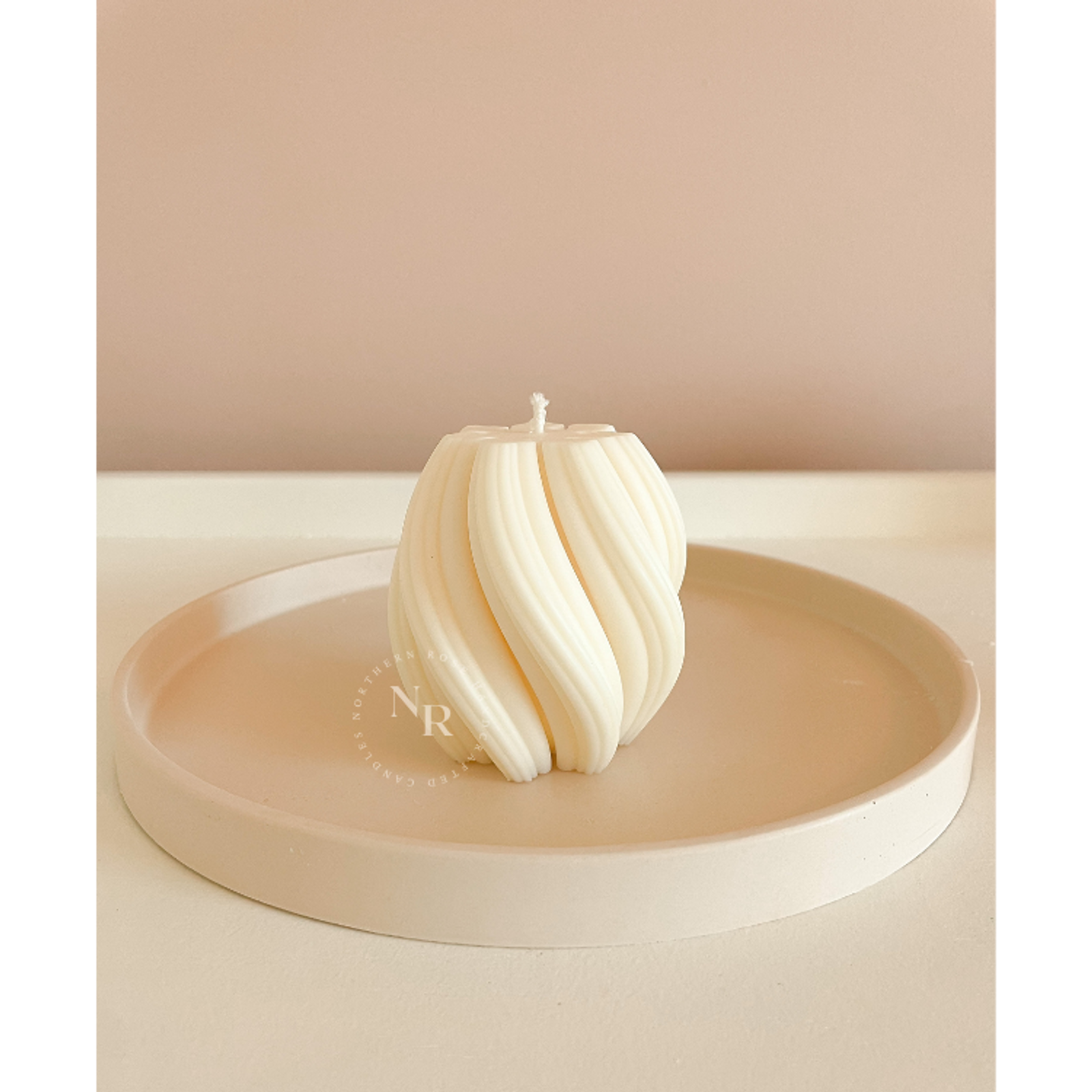 Thumbnail: Dahlia Swirl Candle 