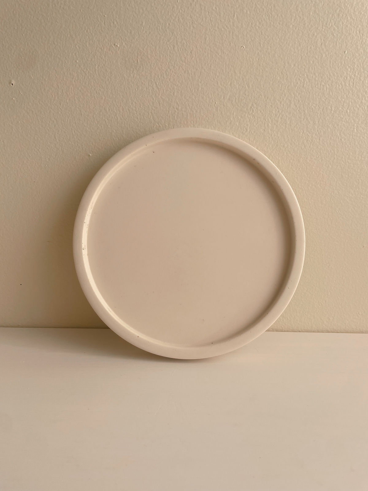 Medium Round Tray